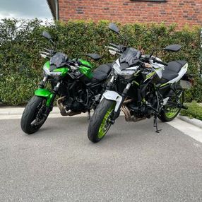 Foto zwei Motorräder